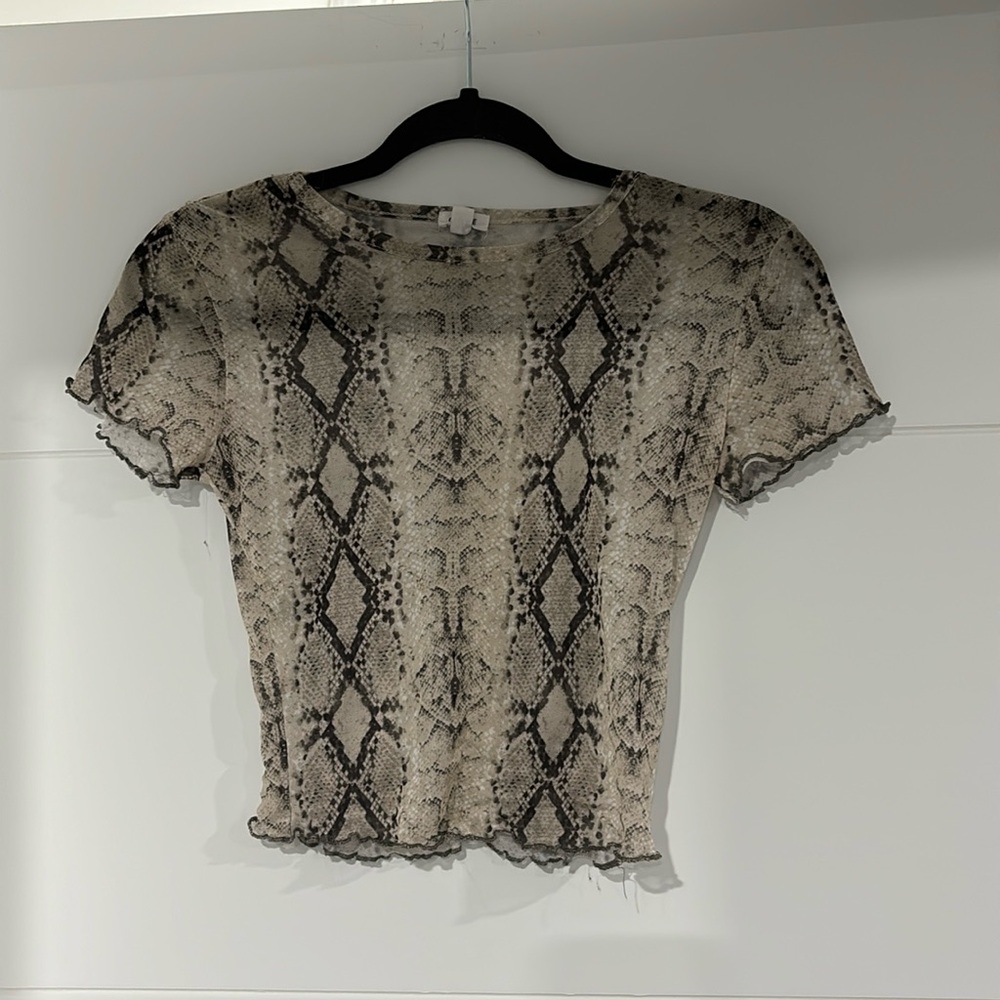GARAGE cropped snakeskin mesh lettuce edge t shirt